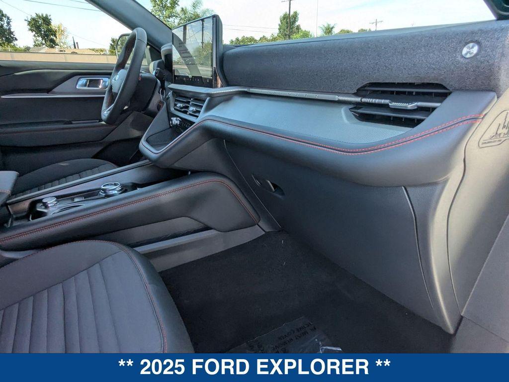 new 2025 Ford Explorer car, priced at $47,910