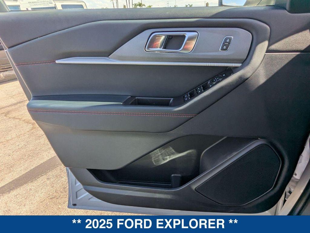 new 2025 Ford Explorer car, priced at $47,910