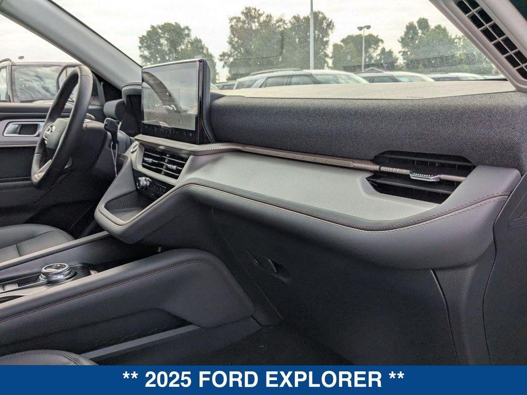new 2025 Ford Explorer car, priced at $46,220