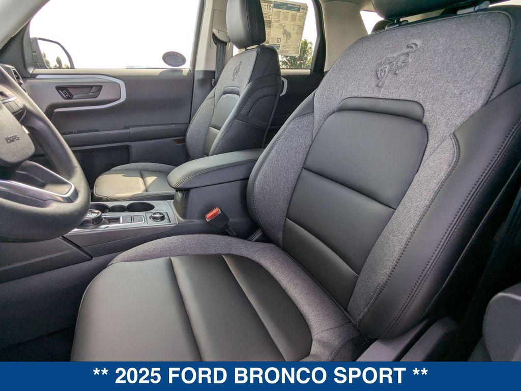 new 2025 Ford Bronco Sport car, priced at $35,185