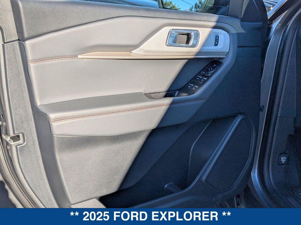 new 2025 Ford Explorer car, priced at $45,865