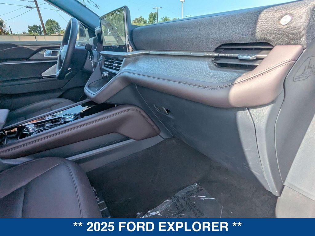 new 2025 Ford Explorer car, priced at $61,515