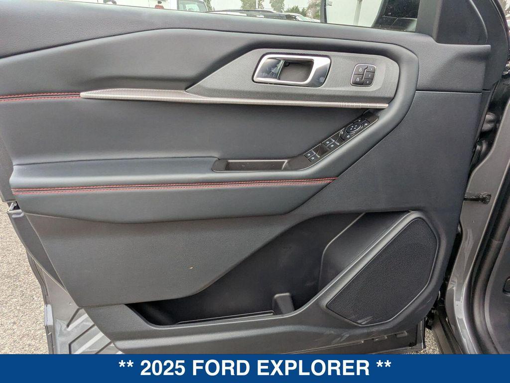 new 2025 Ford Explorer car, priced at $55,130
