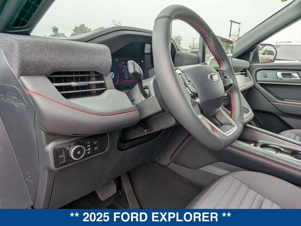 new 2025 Ford Explorer car, priced at $55,130