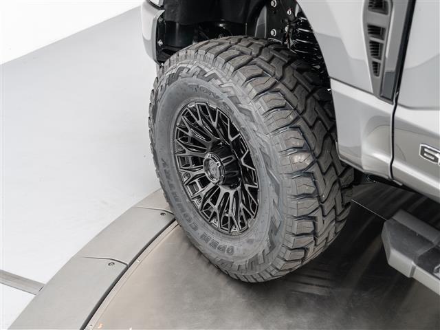 new 2025 Ford F-250 car