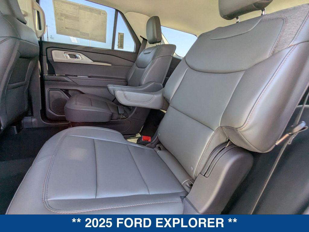 new 2025 Ford Explorer car, priced at $45,865