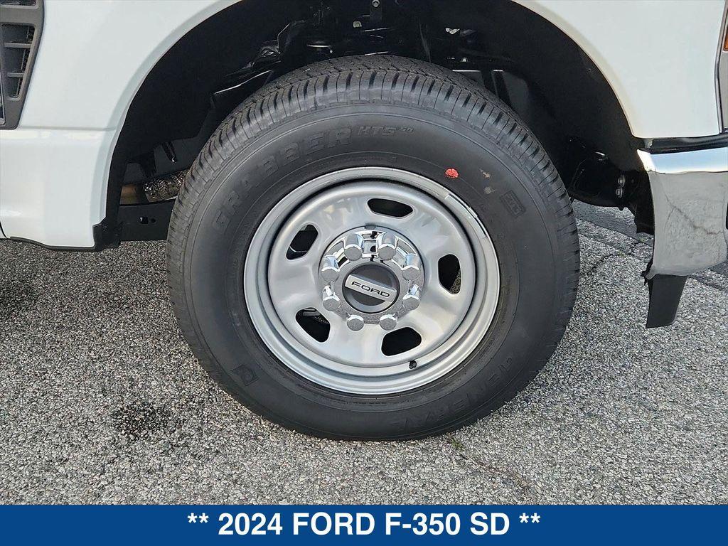 new 2024 Ford F-350 car, priced at $48,320
