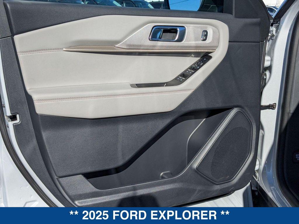 new 2025 Ford Explorer car, priced at $45,865