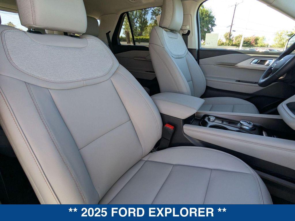 new 2025 Ford Explorer car, priced at $45,865