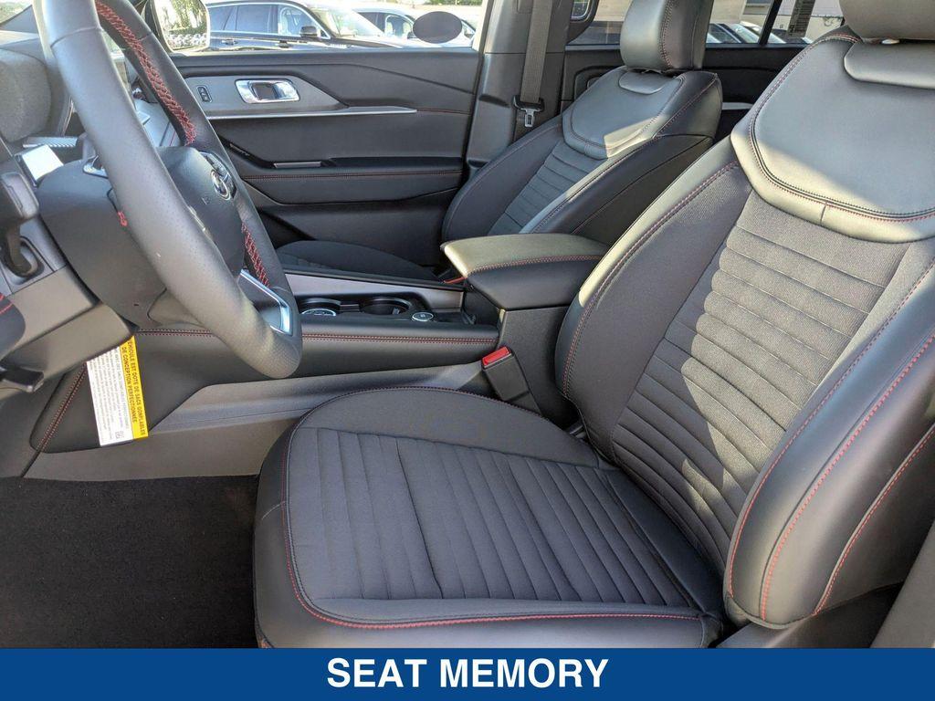 new 2025 Ford Explorer car, priced at $57,860