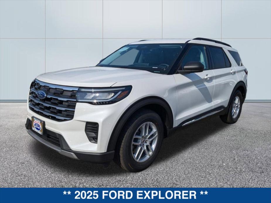 new 2025 Ford Explorer car, priced at $42,145