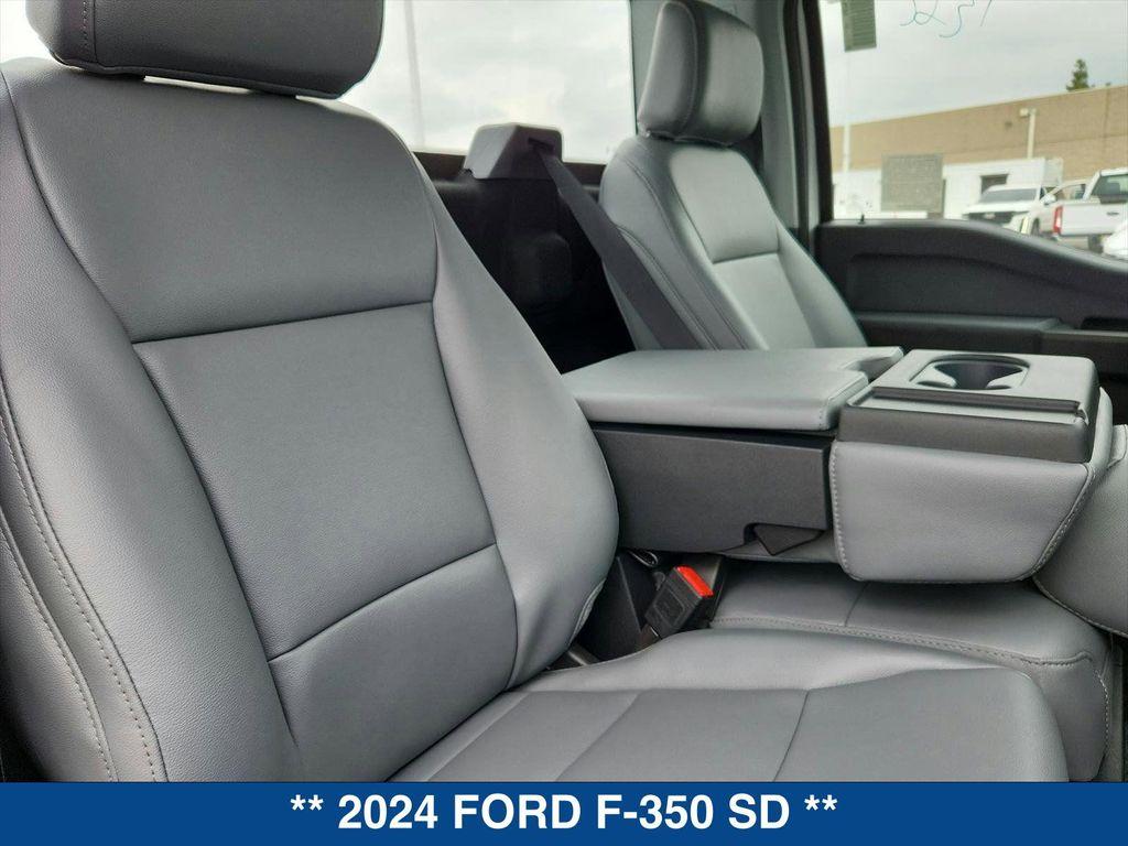 new 2024 Ford F-350 car, priced at $48,320