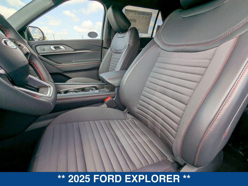 new 2025 Ford Explorer car, priced at $48,075