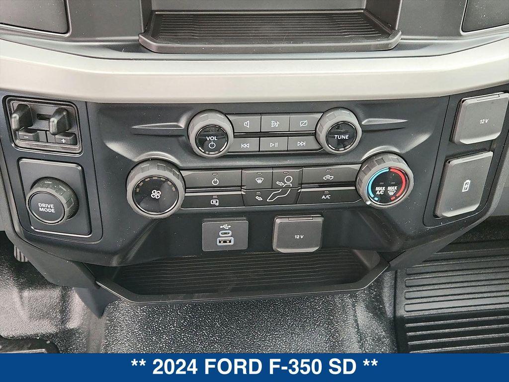 new 2024 Ford F-350 car, priced at $48,320