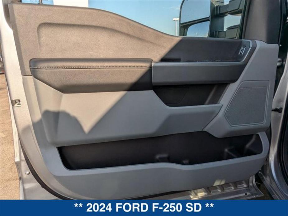 new 2024 Ford F-250 car, priced at $57,530