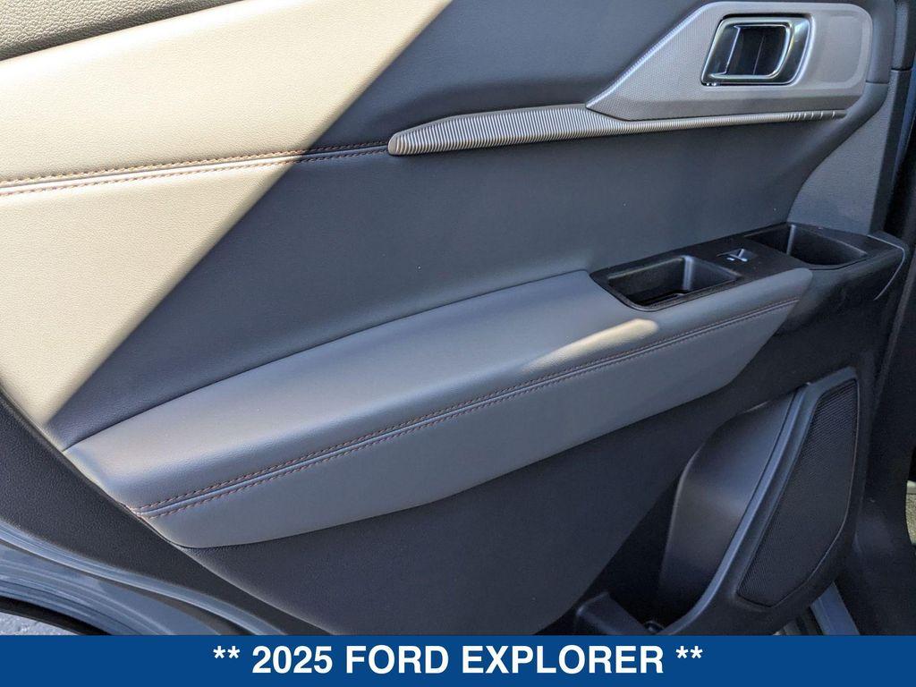 new 2025 Ford Explorer car, priced at $46,615