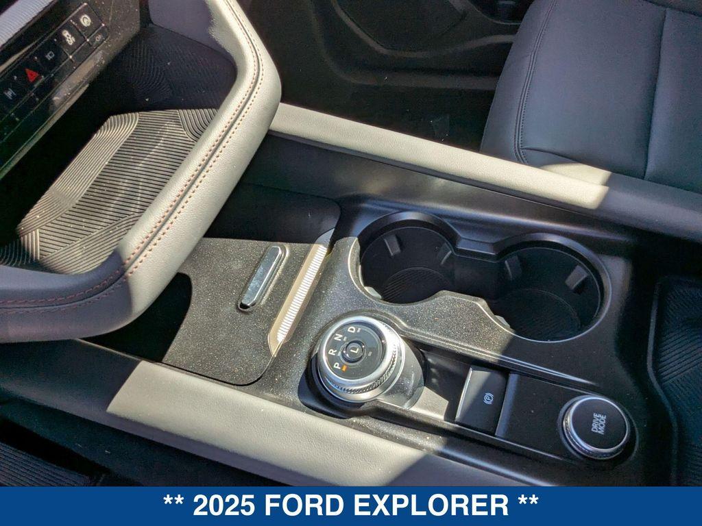 new 2025 Ford Explorer car, priced at $46,615