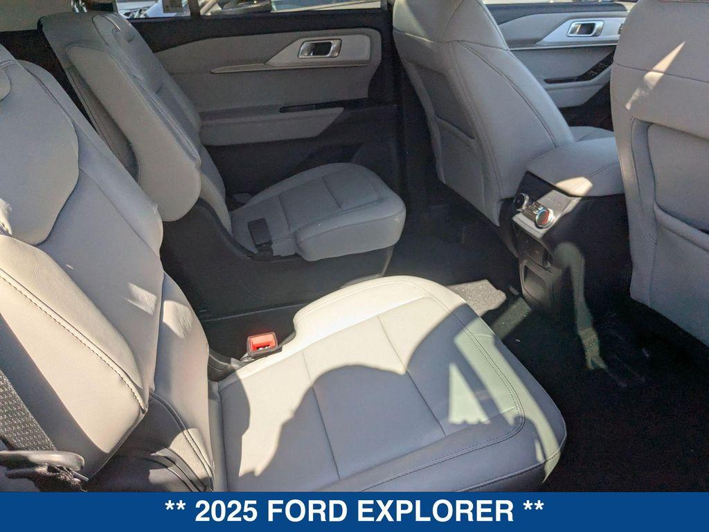 new 2025 Ford Explorer car, priced at $46,260