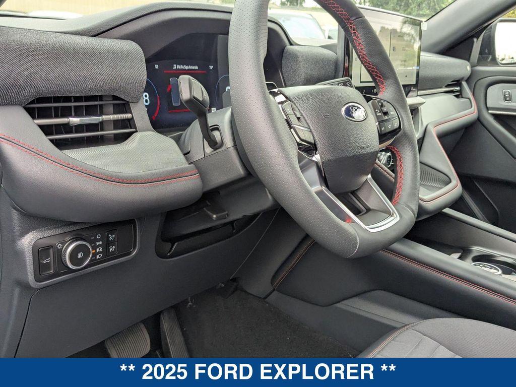 new 2025 Ford Explorer car, priced at $46,715