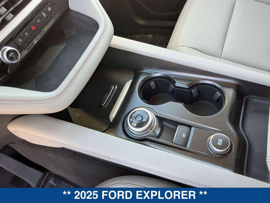 new 2025 Ford Explorer car, priced at $46,320