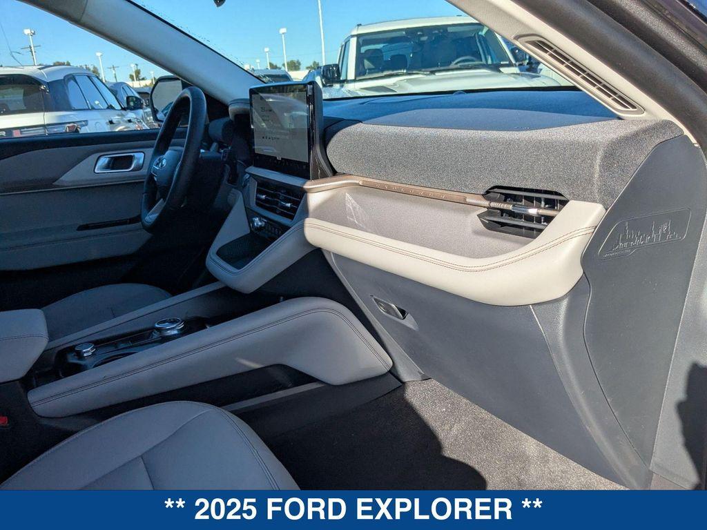 new 2025 Ford Explorer car, priced at $46,320