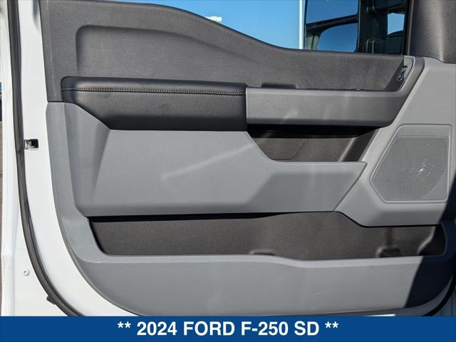 new 2024 Ford F-250 car, priced at $61,825