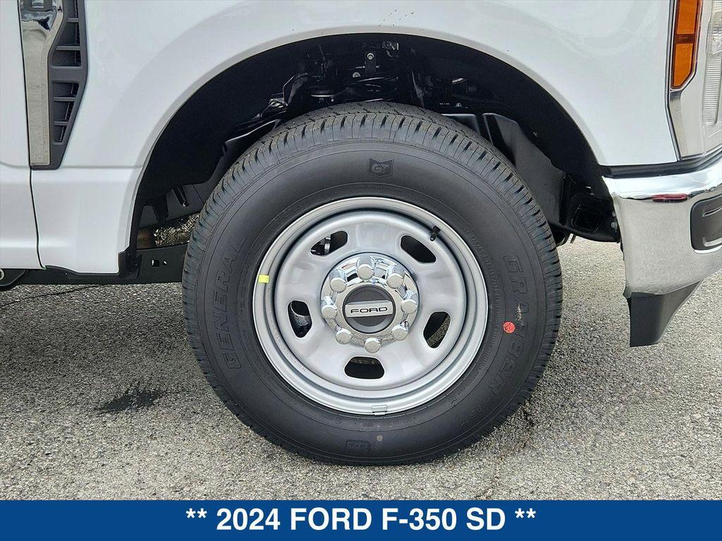 new 2024 Ford F-350 car, priced at $48,320
