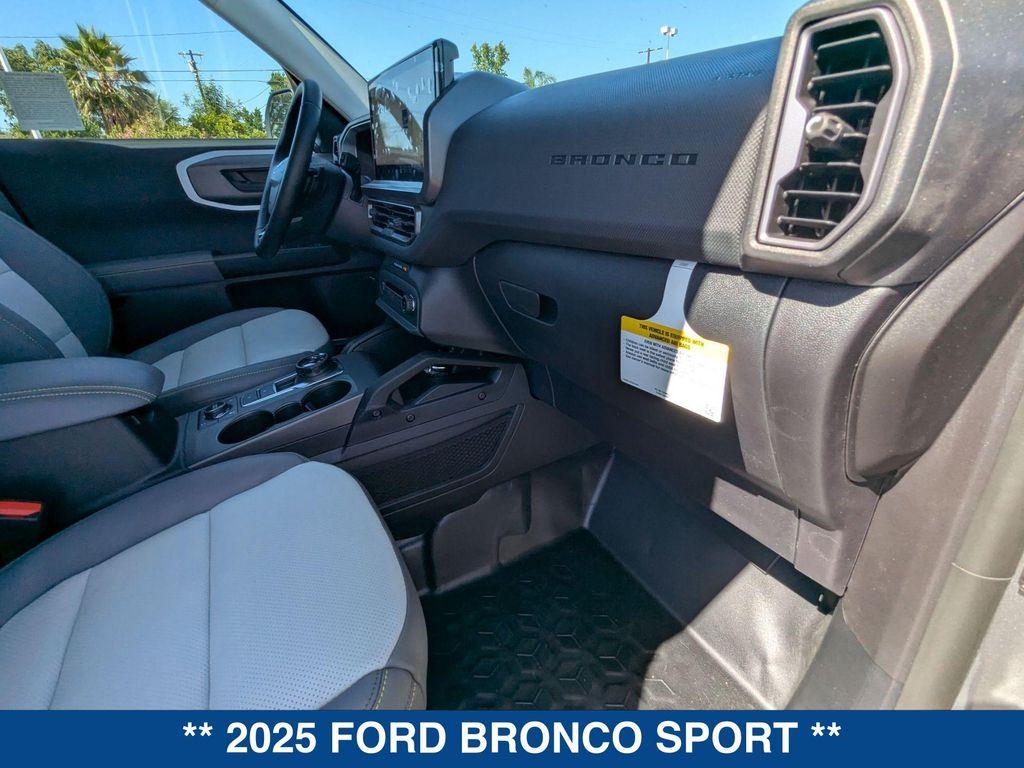 new 2025 Ford Bronco Sport car, priced at $46,915