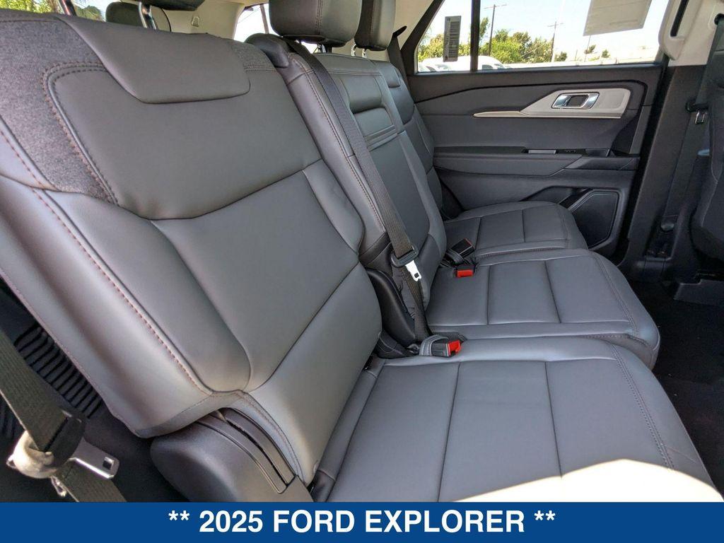 new 2025 Ford Explorer car, priced at $45,665