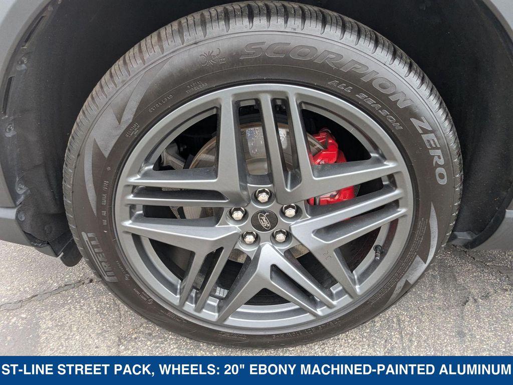 used 2025 Ford Explorer car, priced at $42,000