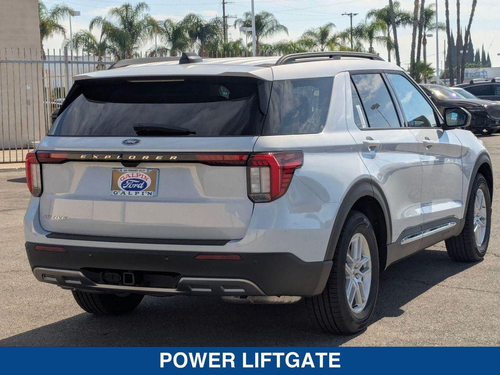 new 2025 Ford Explorer car, priced at $45,665