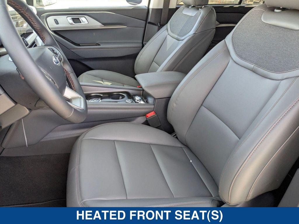 new 2025 Ford Explorer car, priced at $45,665