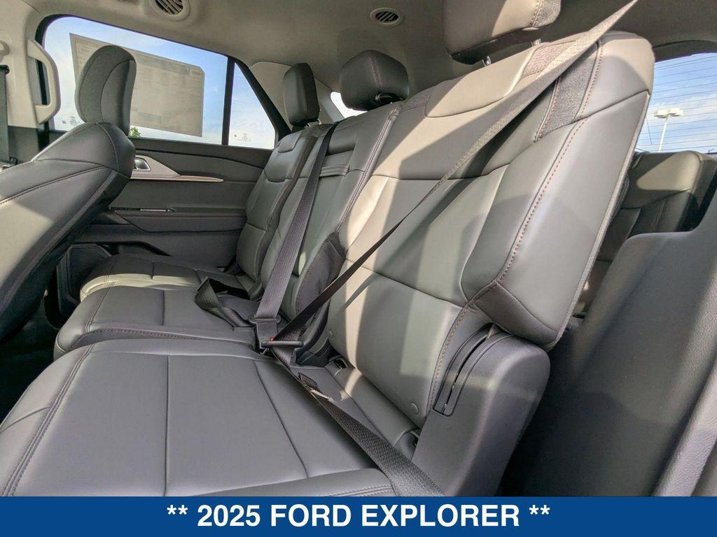 new 2025 Ford Explorer car, priced at $46,060