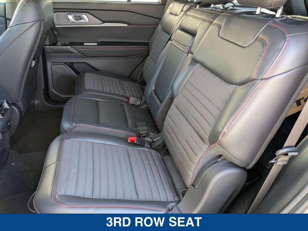 new 2025 Ford Explorer car, priced at $48,475