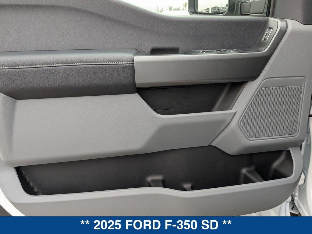 new 2025 Ford F-350 car, priced at $61,160