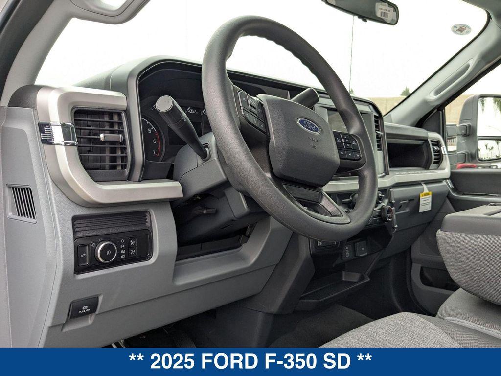 new 2025 Ford F-350 car, priced at $61,160