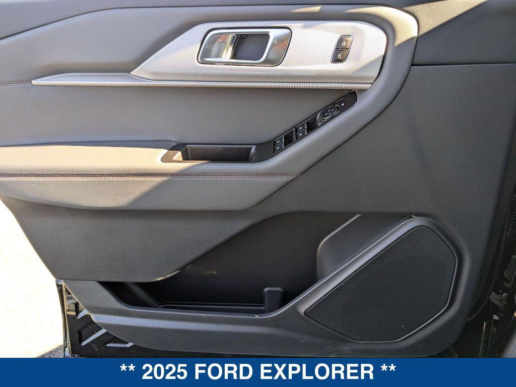 new 2025 Ford Explorer car, priced at $45,665
