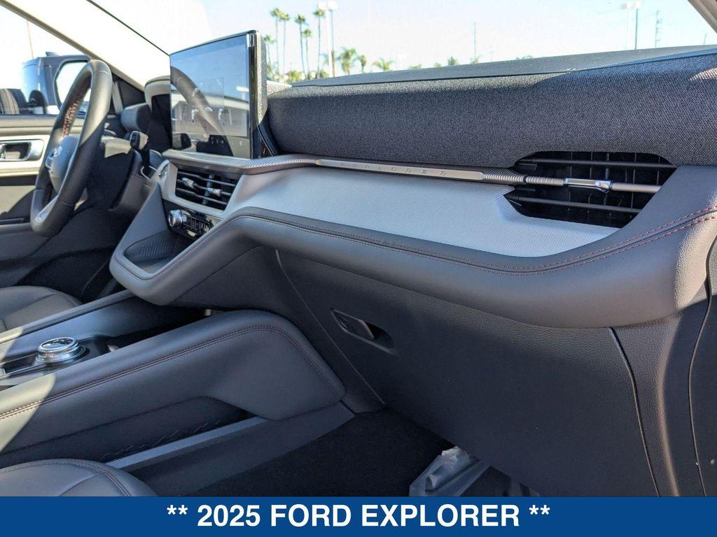 new 2025 Ford Explorer car, priced at $45,665