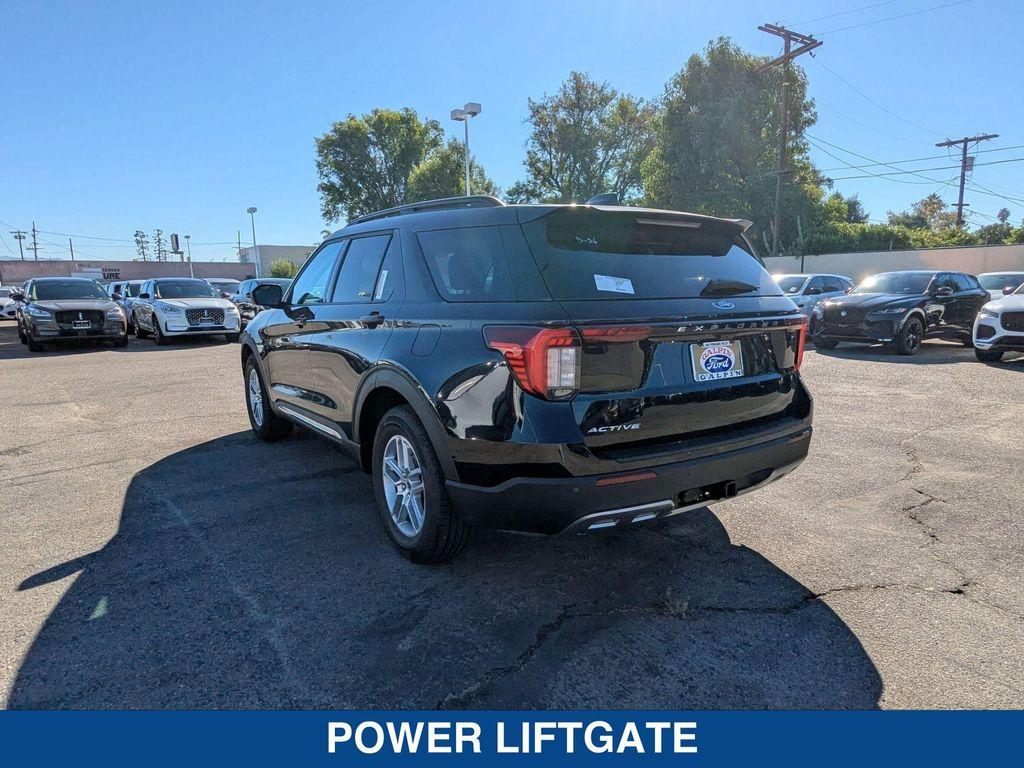 new 2025 Ford Explorer car, priced at $45,665