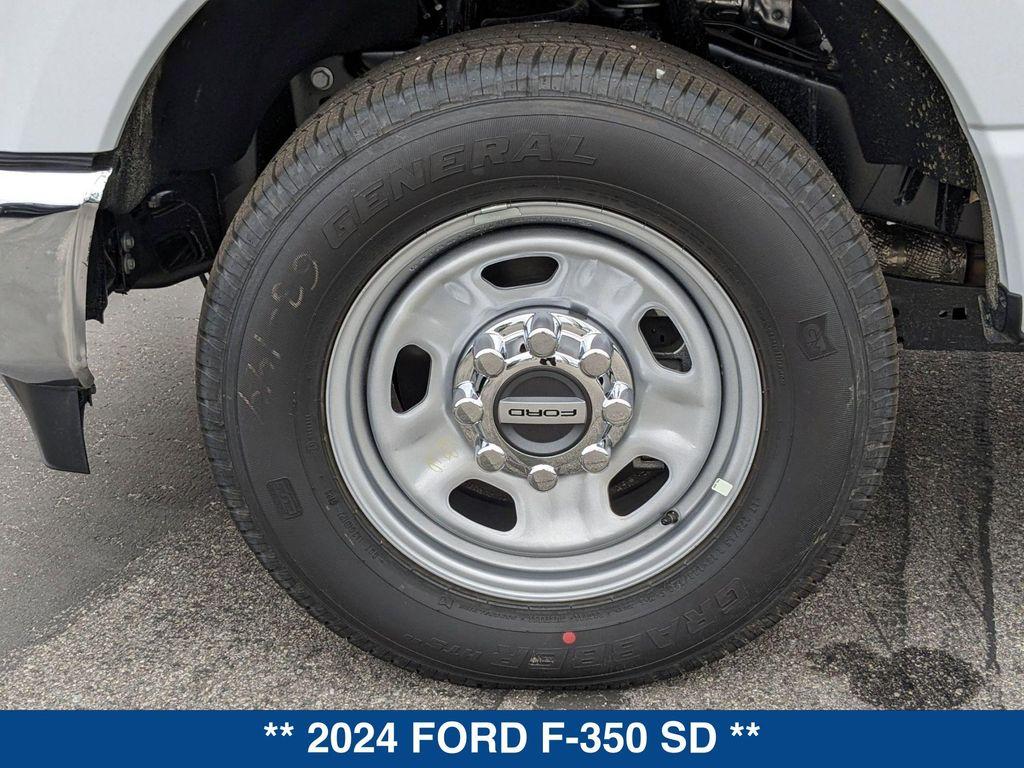 new 2024 Ford F-350 car, priced at $48,320
