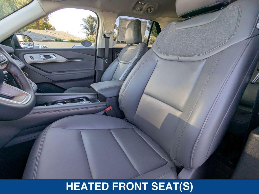 new 2025 Ford Explorer car, priced at $45,920