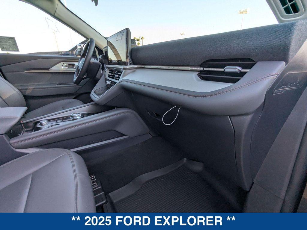 new 2025 Ford Explorer car, priced at $45,920