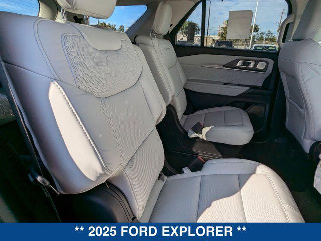 new 2025 Ford Explorer car, priced at $59,035