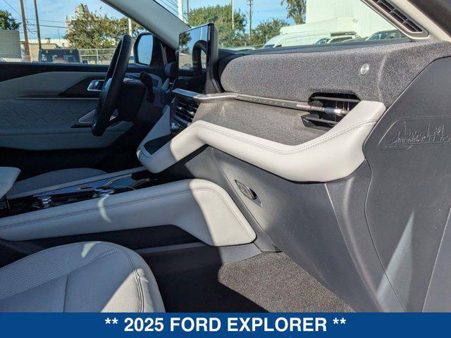 new 2025 Ford Explorer car, priced at $59,035