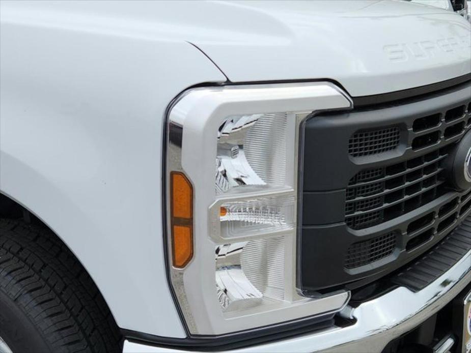 new 2024 Ford F-350 car, priced at $48,320