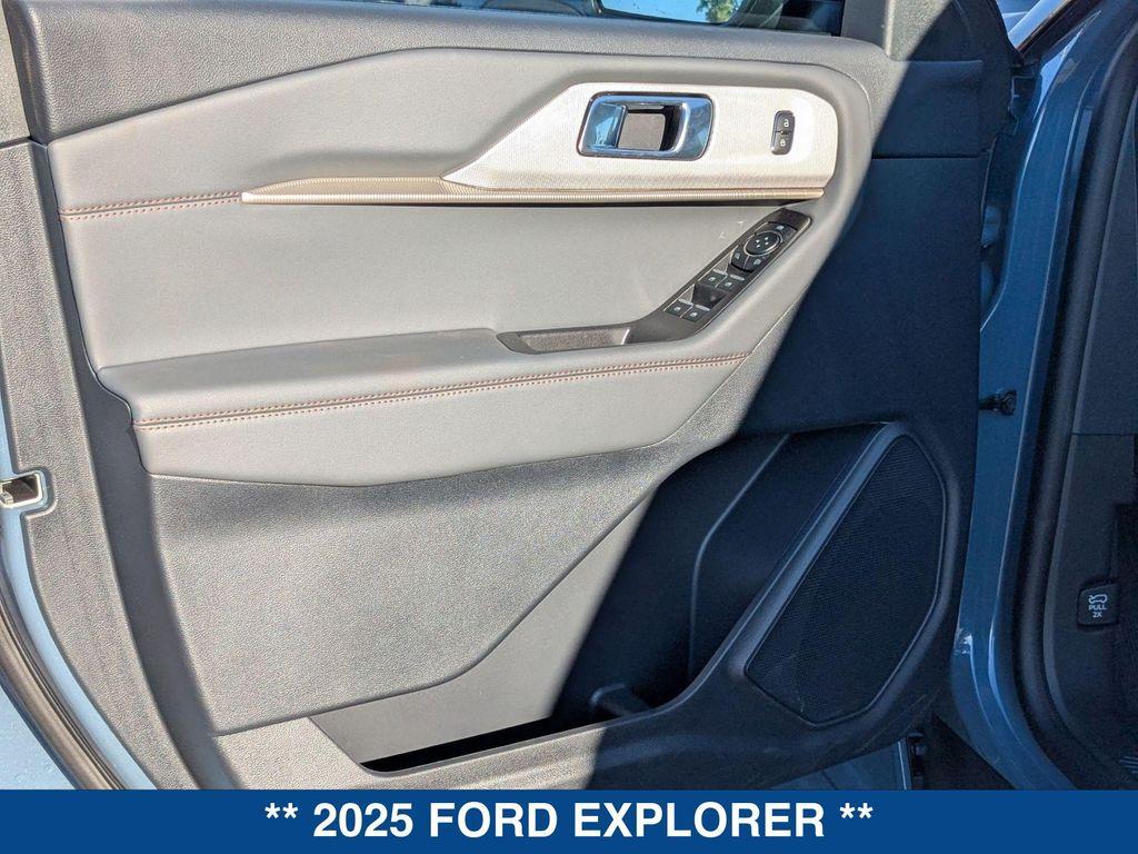 new 2025 Ford Explorer car, priced at $46,360