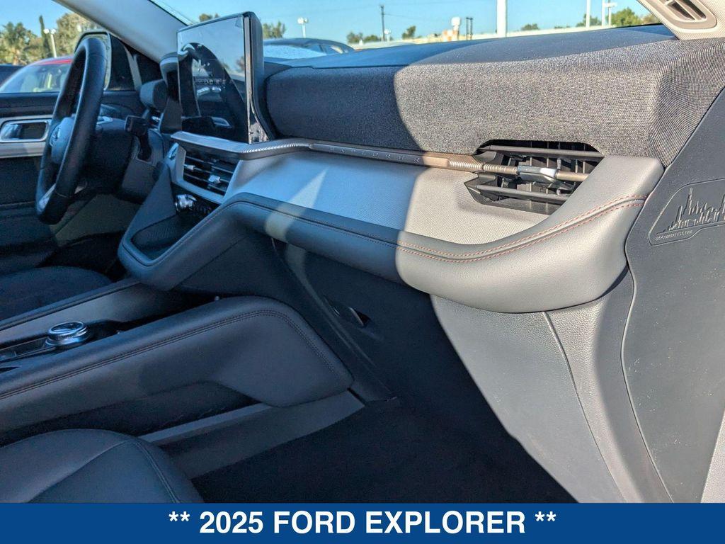 new 2025 Ford Explorer car, priced at $46,360