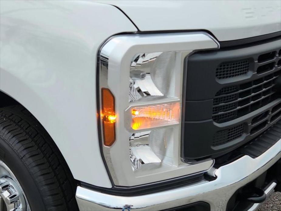 new 2024 Ford F-350 car, priced at $48,410