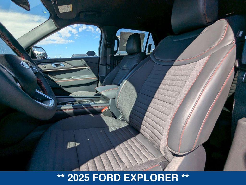 new 2025 Ford Explorer car, priced at $47,115
