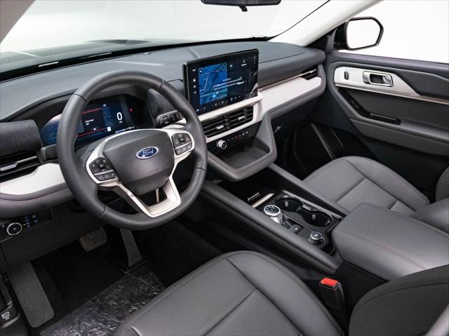 new 2025 Ford Explorer car